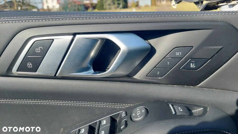 BMW X5 xDrive50e PHEV Individual Edition sport - 15