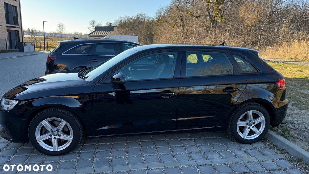 Audi A3 Sportback - 4