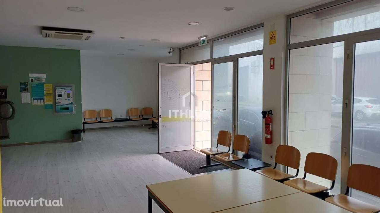 Loja no Centro Histórico de Leça da Palmeira – Excelente Oportunidade - Grande imagem: 3/8