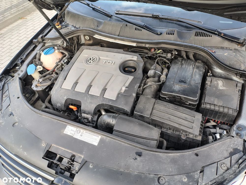 Volkswagen Passat - 20