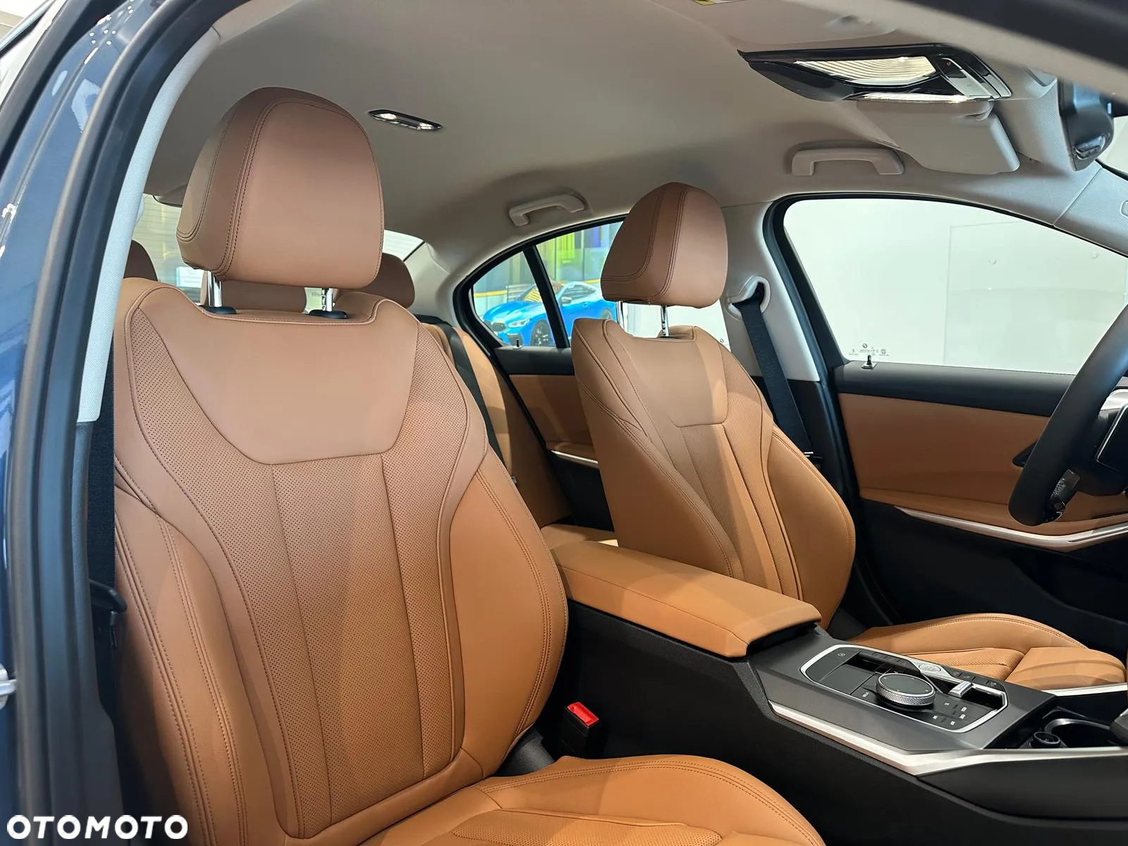 BMW Seria 3 318i M Sport - 12