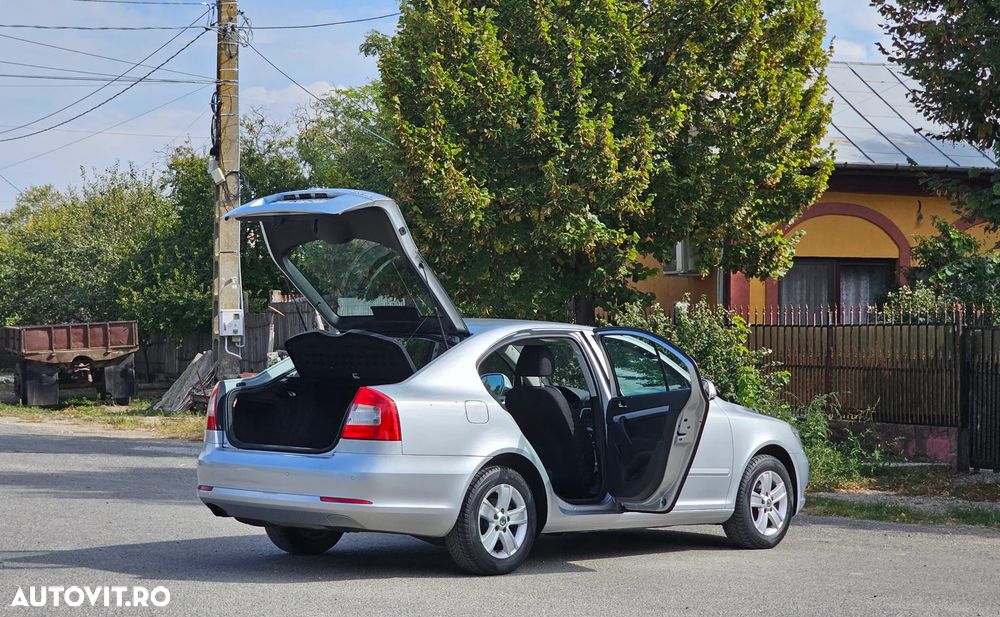 Skoda Octavia 1.4 TSI Elegance - 36
