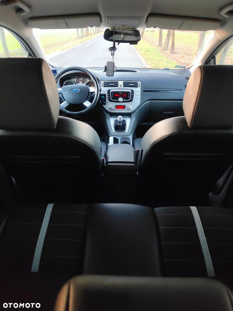 Ford Kuga 2.0 TDCi Titanium FWD - 10