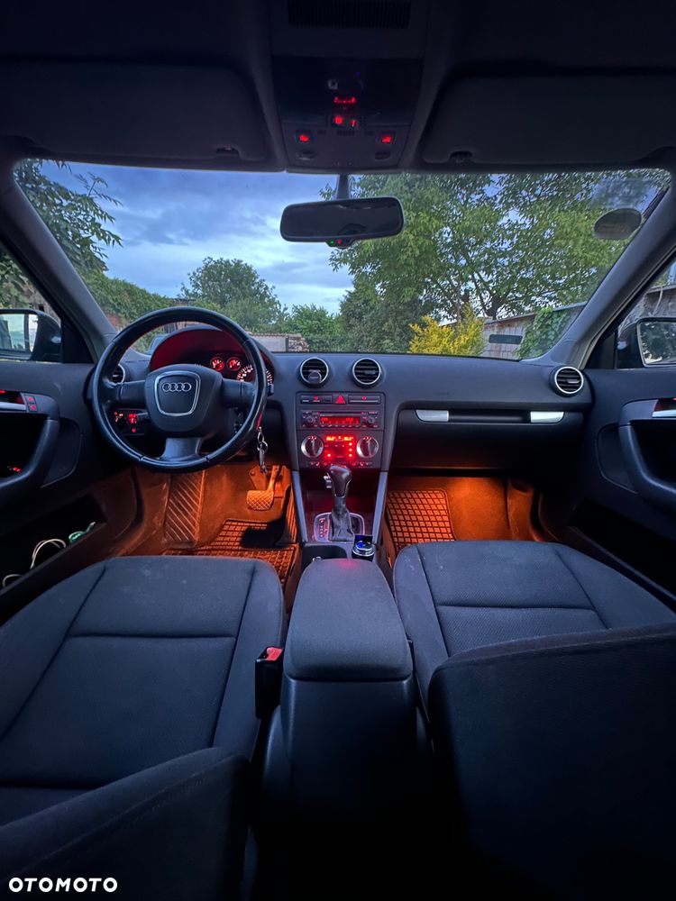Audi A3 Sportback 2.0 TDI DSG Ambition - 10