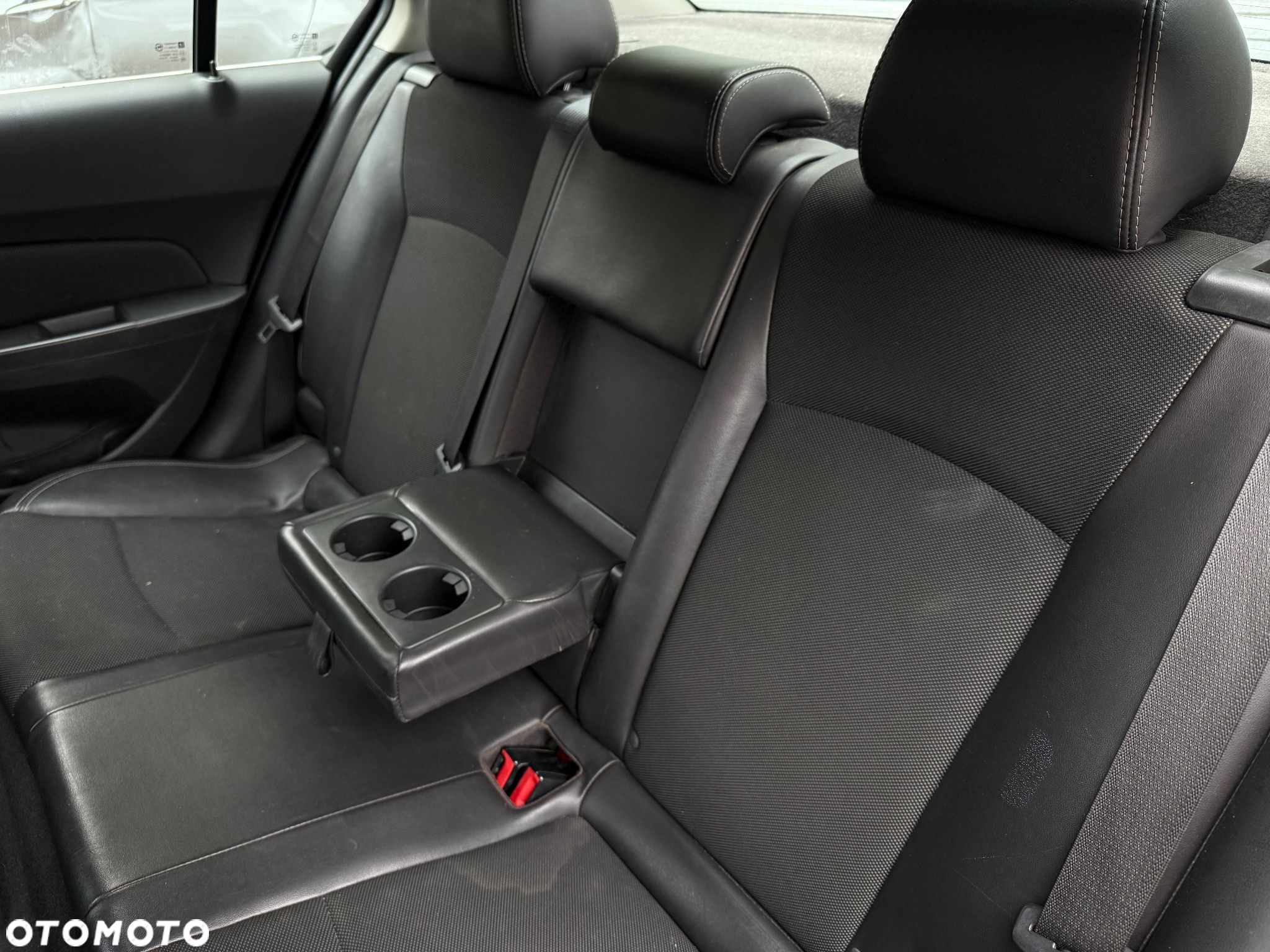 Chevrolet Cruze - 25