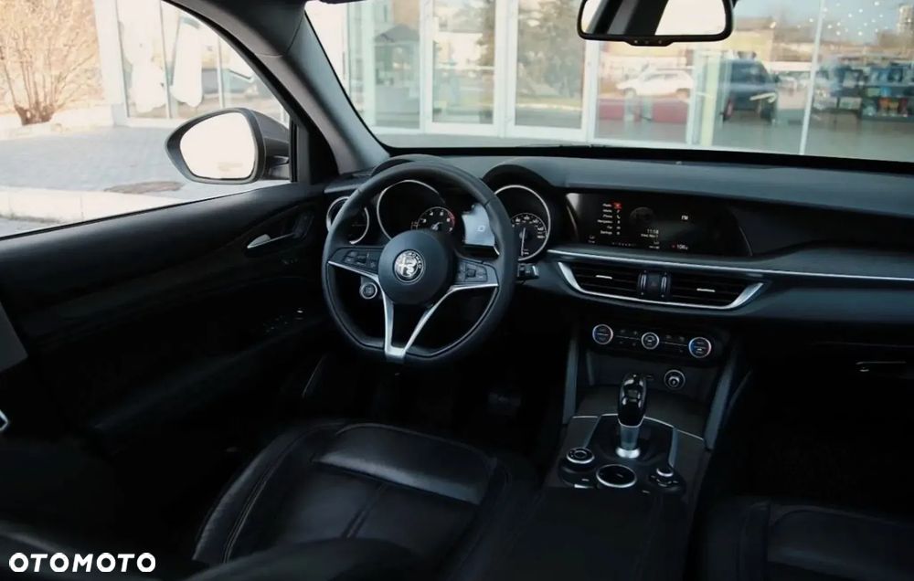Alfa Romeo Stelvio - 3