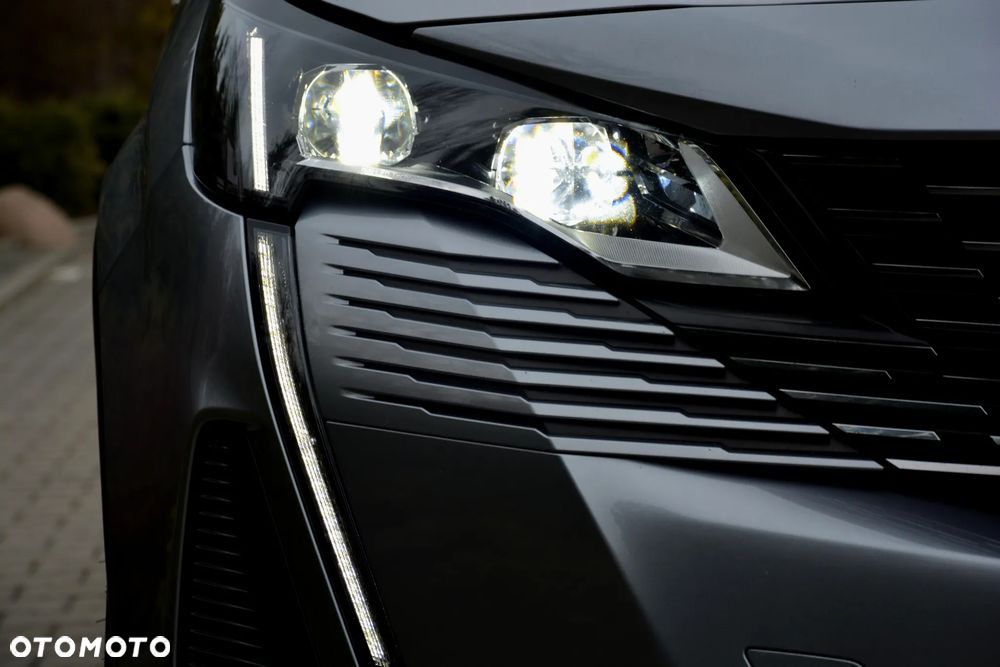 Peugeot 3008 1.6 PureTech HYbrid4 GT Line S&S EAT8 - 37