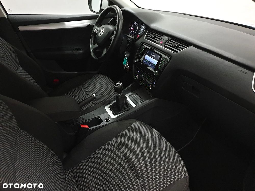 Skoda Octavia 2.0 TDI Style - 19