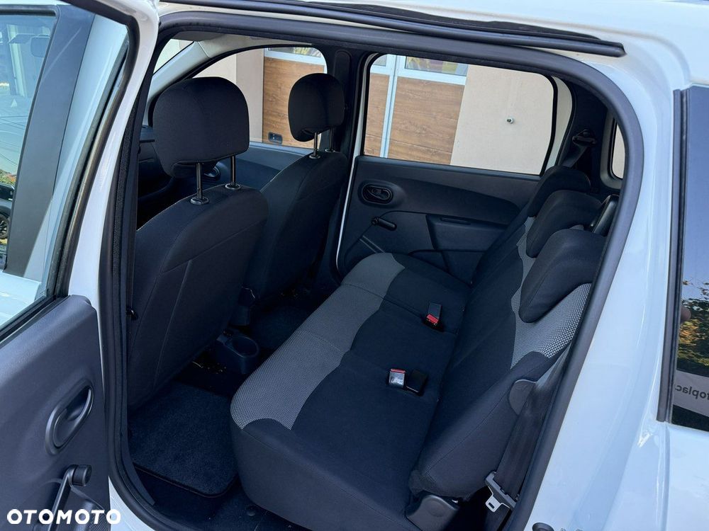 Dacia Lodgy SCe 100 Essential - 22