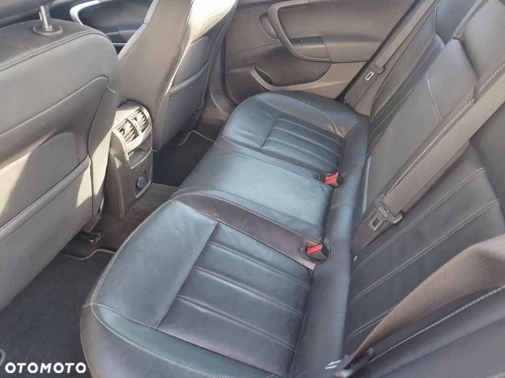 Opel Insignia 1.8 - 6