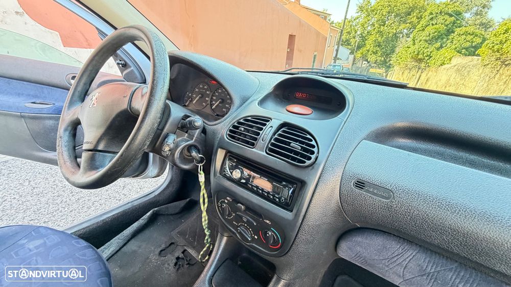 Peugeot 206 1.1 XR - 2