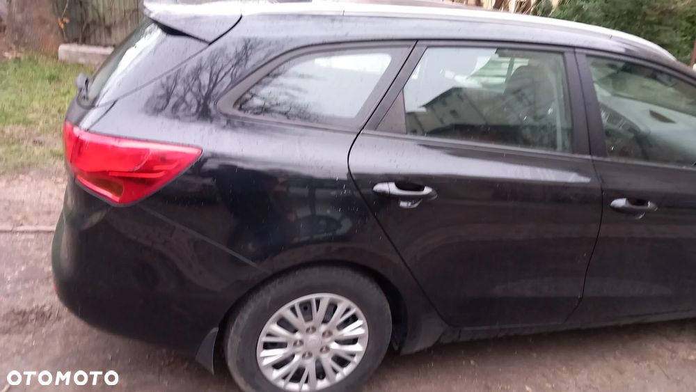 Kia Ceed Cee'd 1.4 L - 6