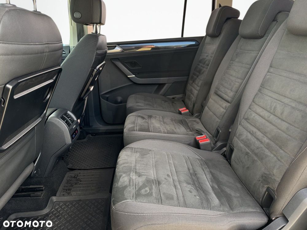Volkswagen Touran 2.0 TDI BMT Highline - 23