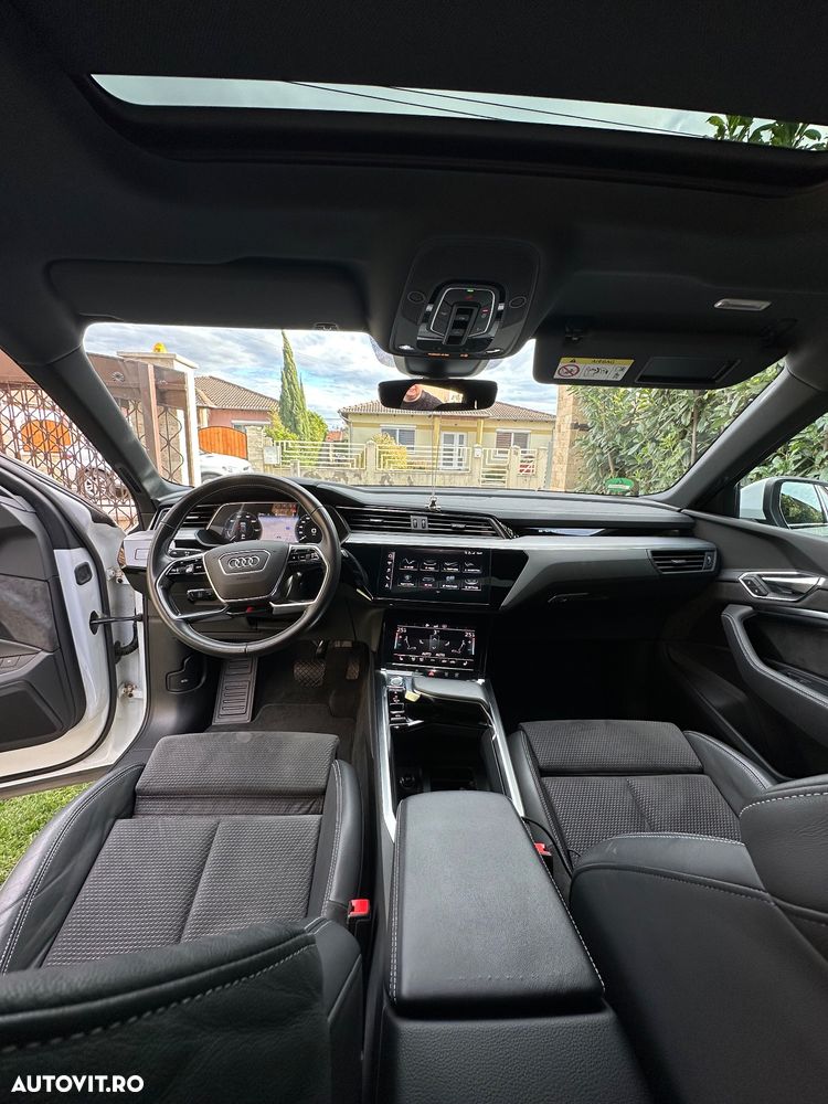 Audi e-tron 50 quattro S line - 11