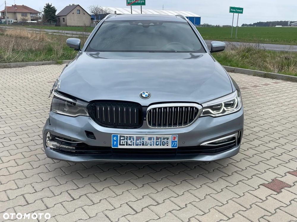BMW Seria 5 520d xDrive Luxury Line - 2