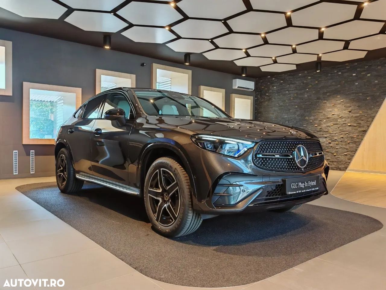Mercedes-Benz GLC Coupe 300 e 4MATIC - 1