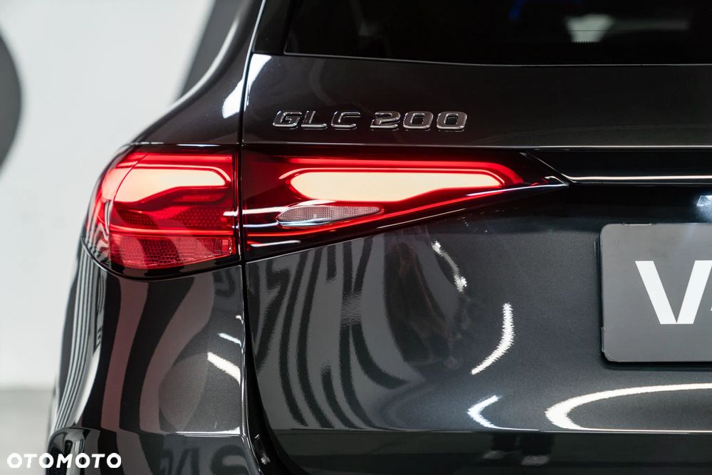 Mercedes-Benz GLC - 29