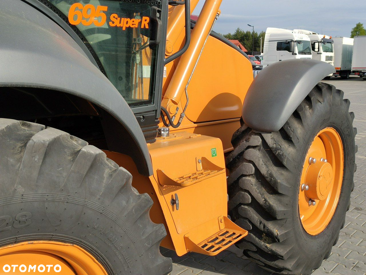 Case 695SR2-4PS - 18