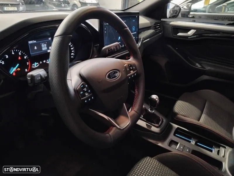 Ford Focus SW 1.0 EcoBoost MHEV ST-Line - 11