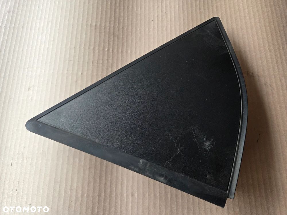 Trójkąt osłona błotnika prawa Citroen Berlingo IV - 1