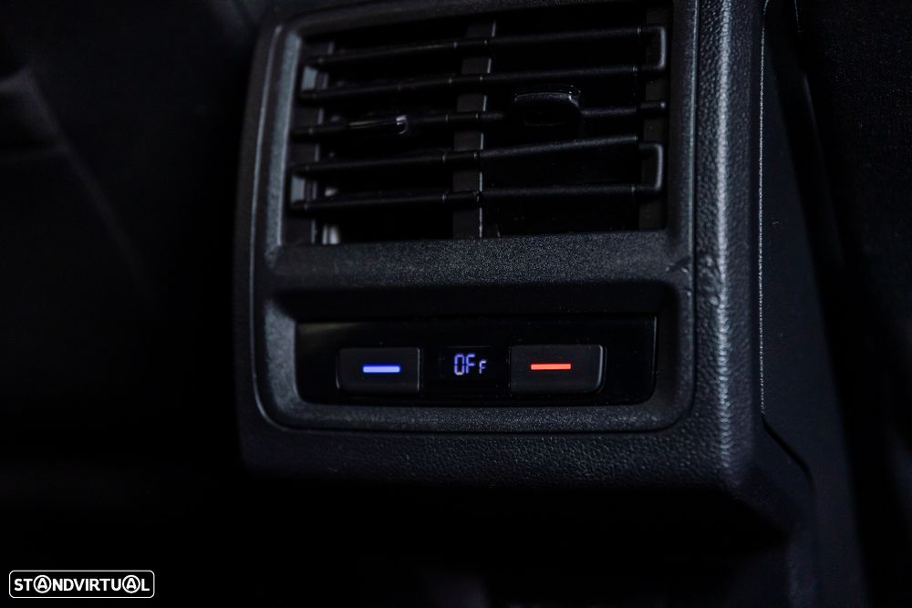 VW Golf 2.0 TSI OPF DSG GTI - 19