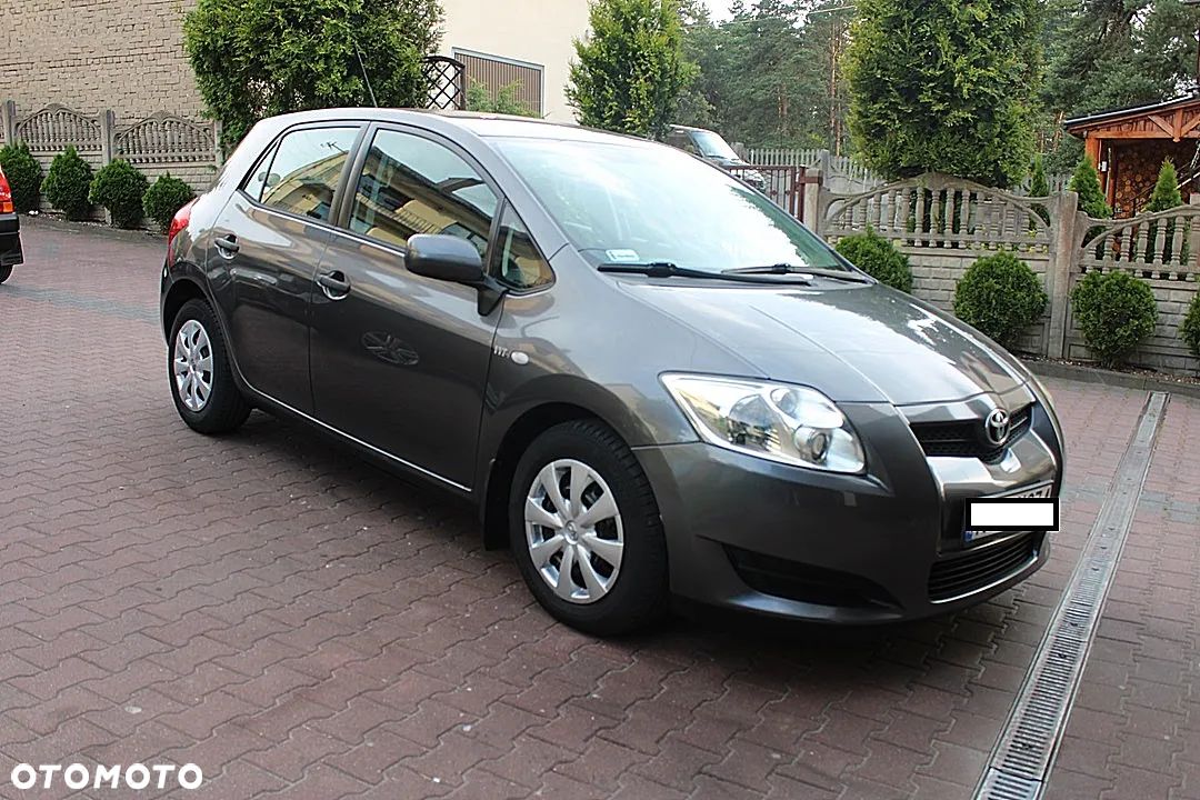Toyota Auris 1.4 VVT-i Luna - 1