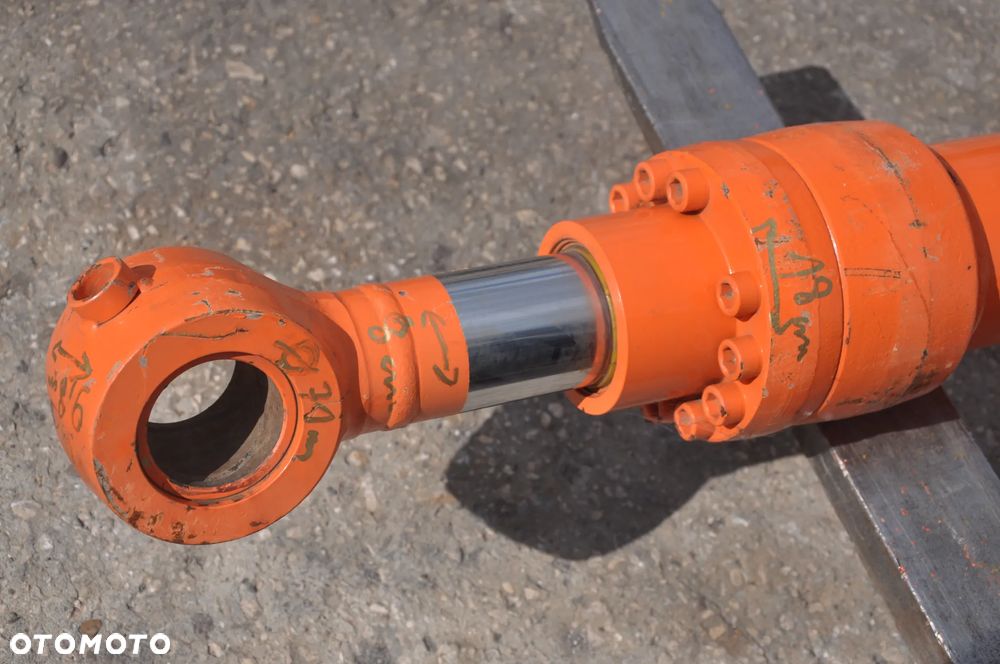 Siłownik hydrauliczny Doosan - 3