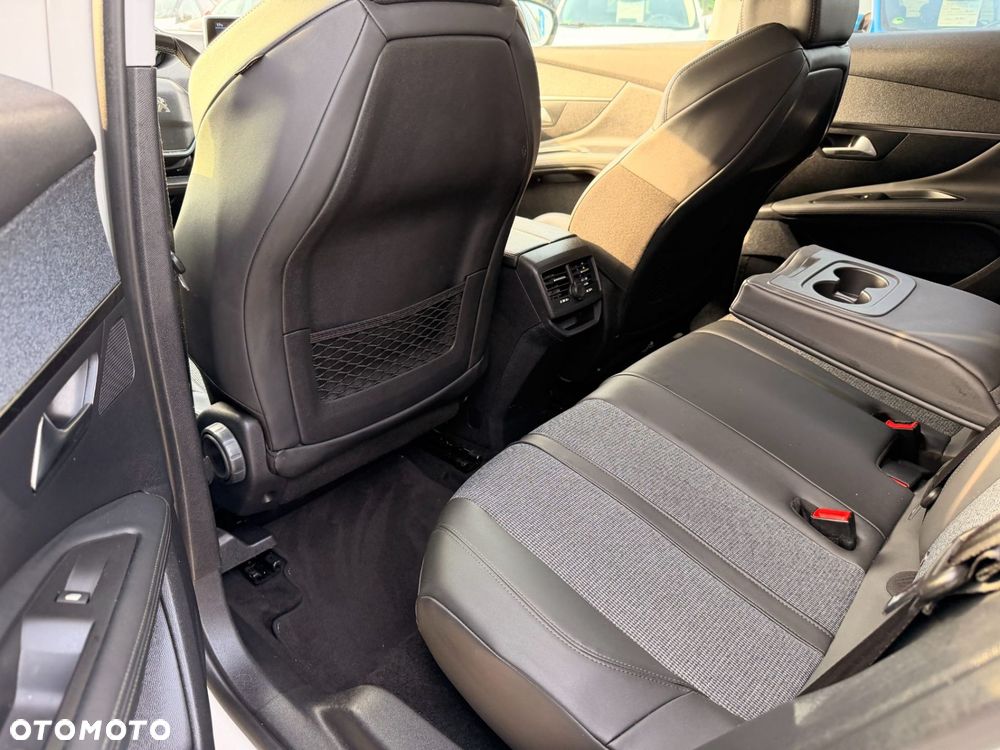 Peugeot 3008 1.2 PureTech Allure S&S - 13