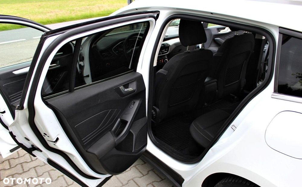 Ford Focus - 12