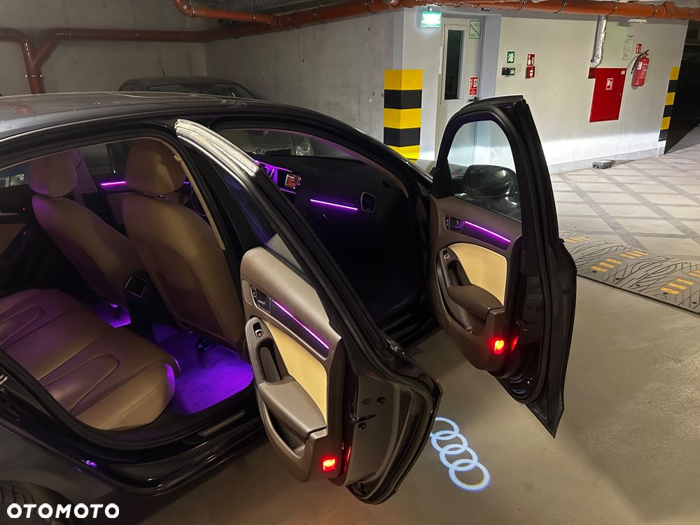 Audi A4 Limousine - 28