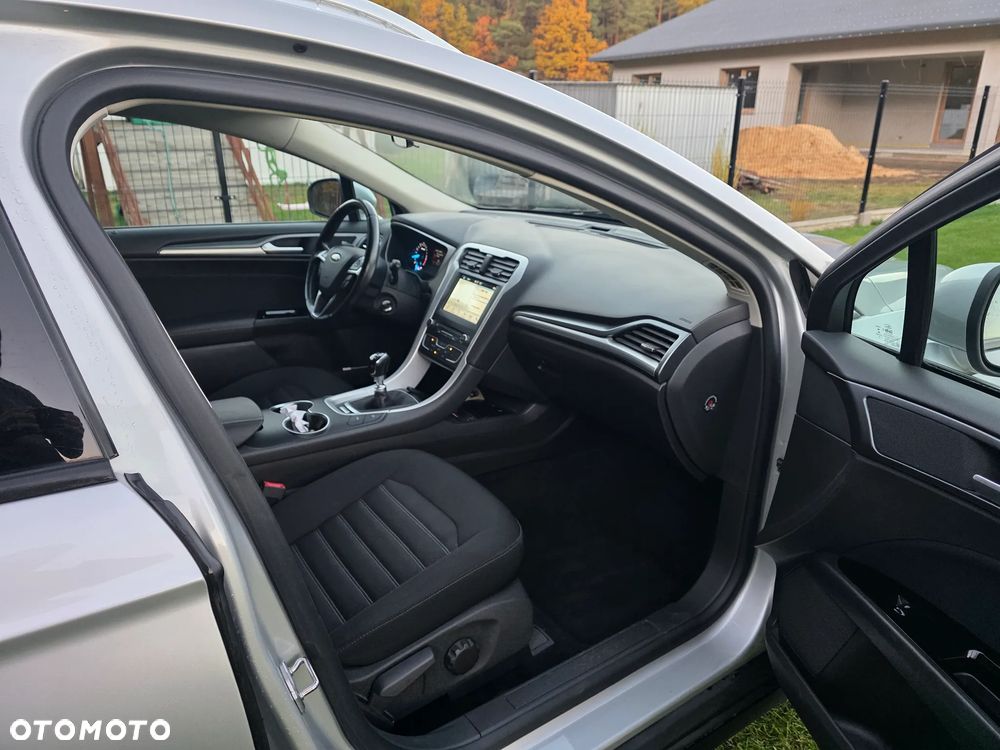 Ford Mondeo - 17