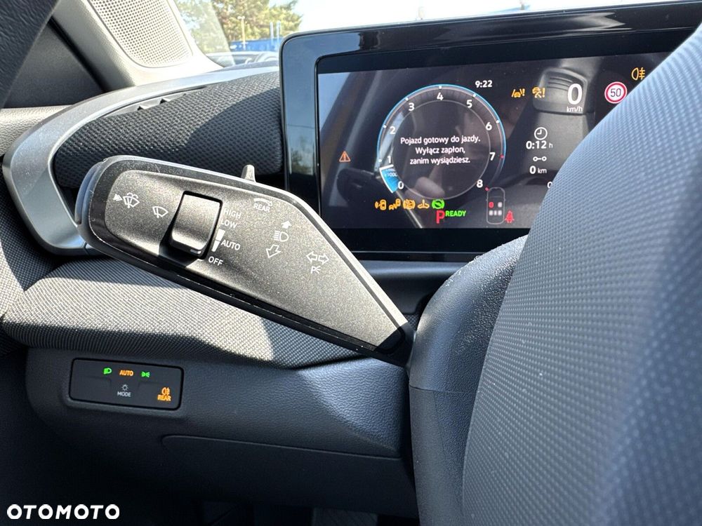 Volkswagen T-Roc - 12