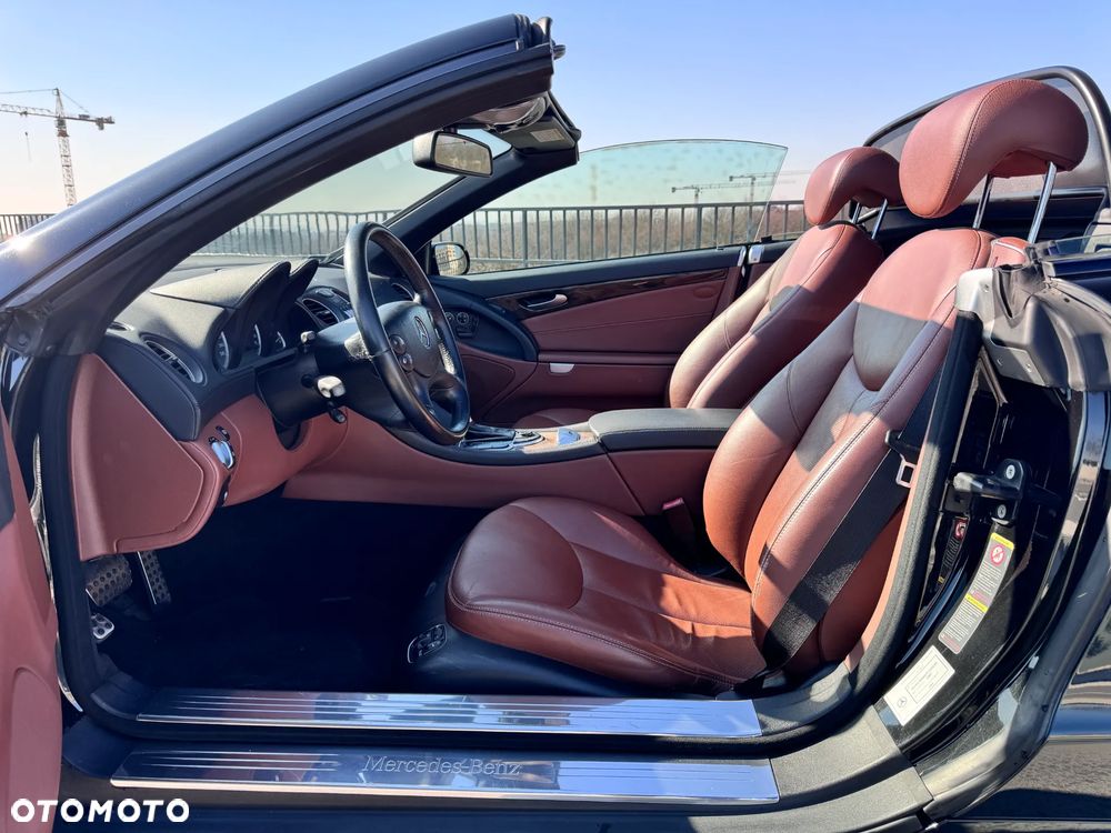 Mercedes-Benz SL - 26