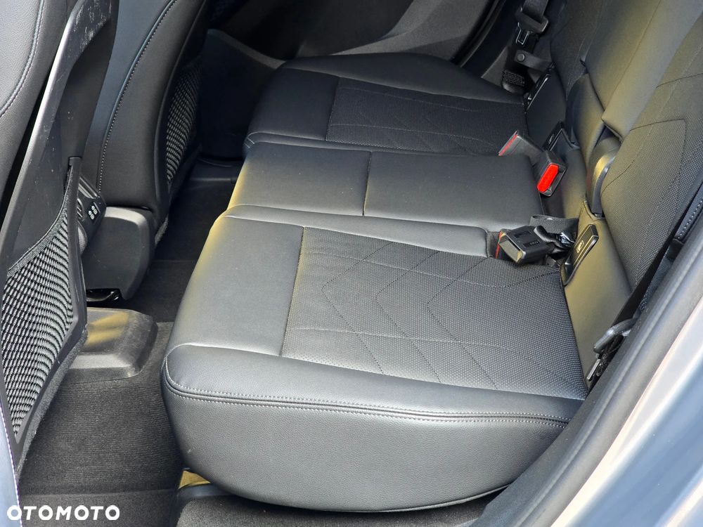 BMW Seria 2 218i - 19