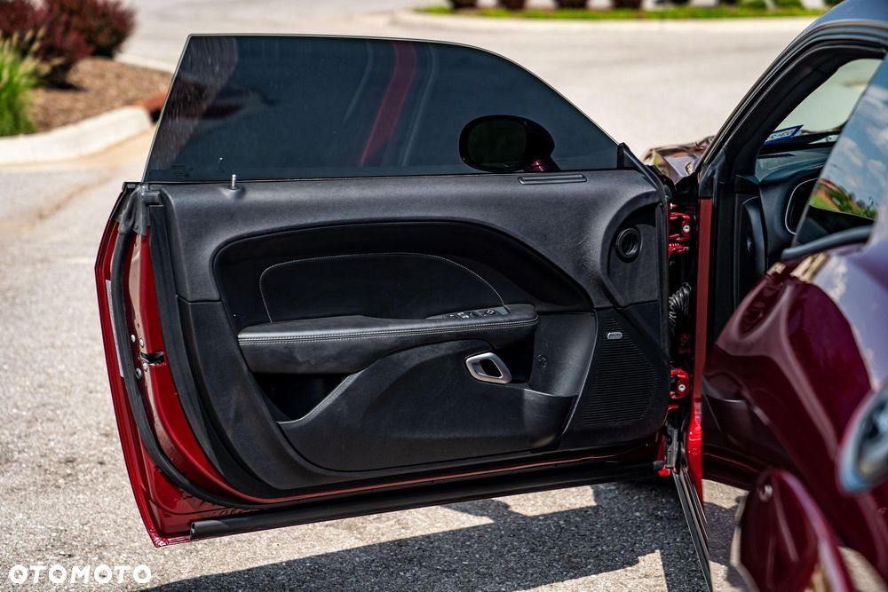 Dodge Challenger Automatik R/T Plus Scat Pack - 23
