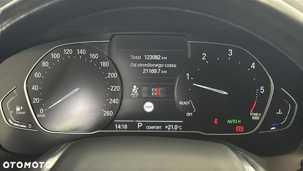 BMW Seria 3 318d MHEV - 15
