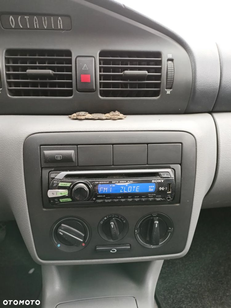 Skoda Octavia 1.4 Nature - 8