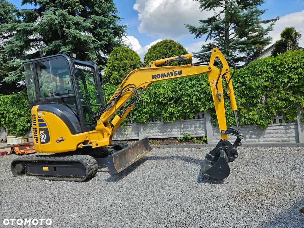 Komatsu PC30MR-2 - 6
