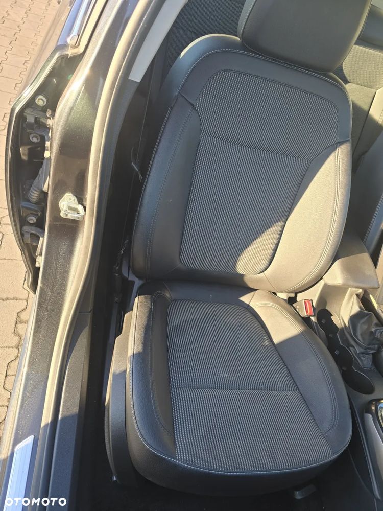 Opel Astra 1.7 CDTI DPF Cosmo - 9