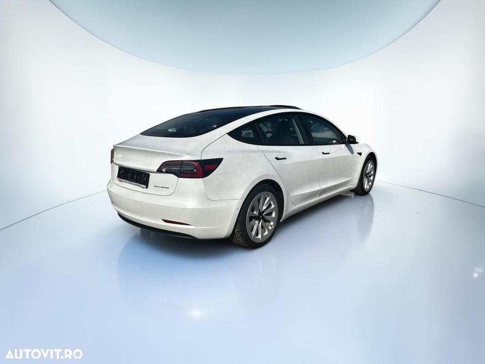 Tesla Model 3 Langstreckenbatterie Allradantrieb Dual Motor - 3