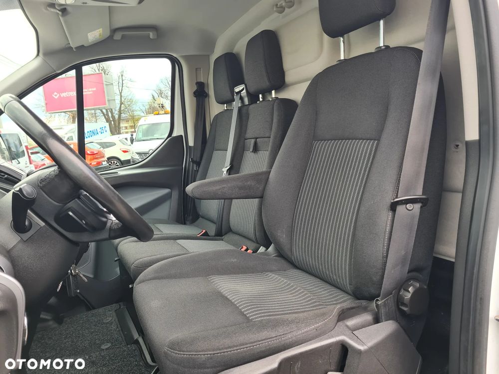 Ford TRANSIT CUSTOM - 30