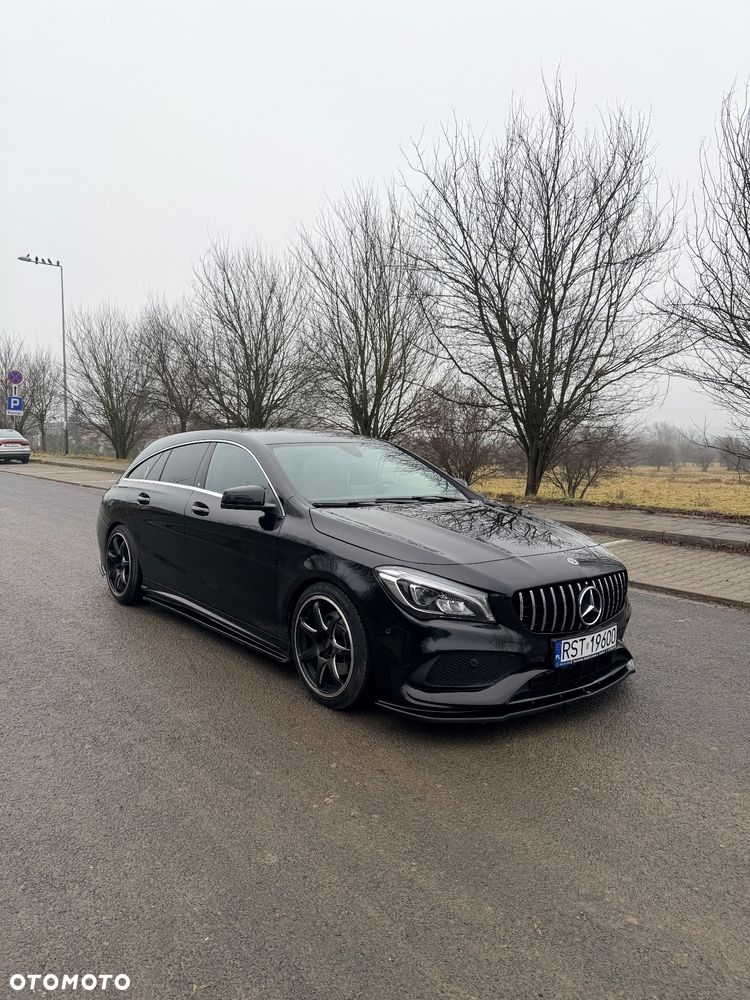 Mercedes-Benz CLA 220 4-Matic - 8