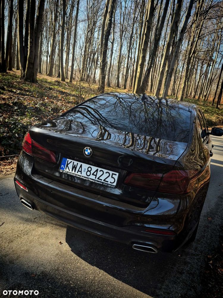 BMW Seria 5 520d xDrive - 13