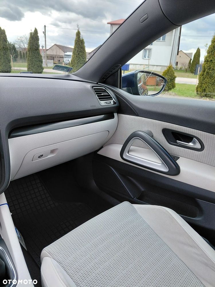 Volkswagen Scirocco ver-2-0-tdi-bmt - 16