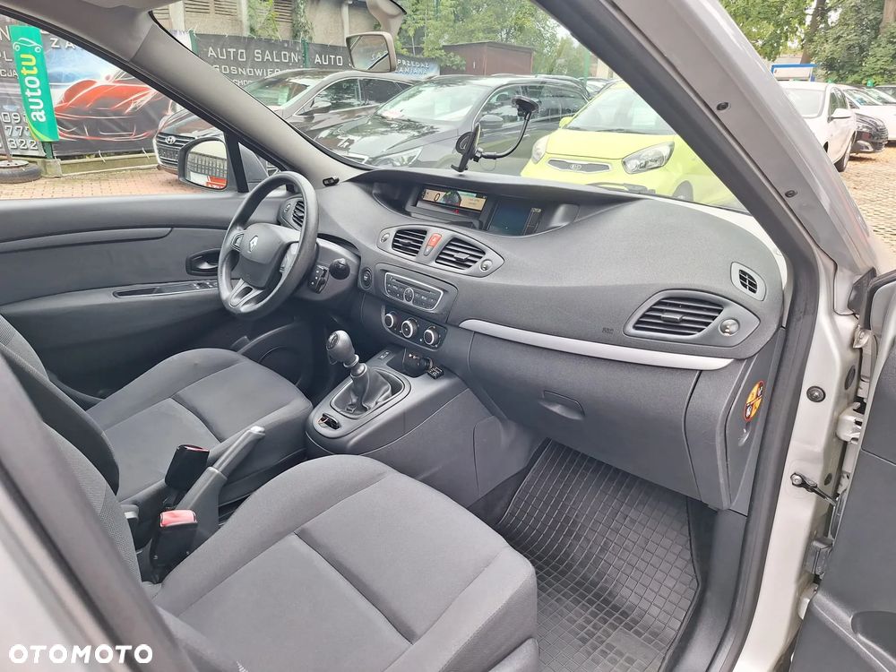 Renault Scenic 1.6 16V 110 TomTom Edition - 8