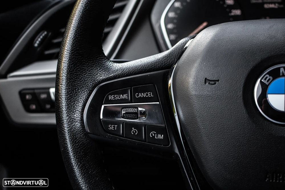 BMW 116 d Aut. Luxury Line - 13