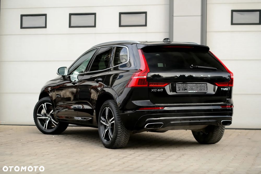 Volvo XC 60 T6 AWD Geartronic RDesign - 13