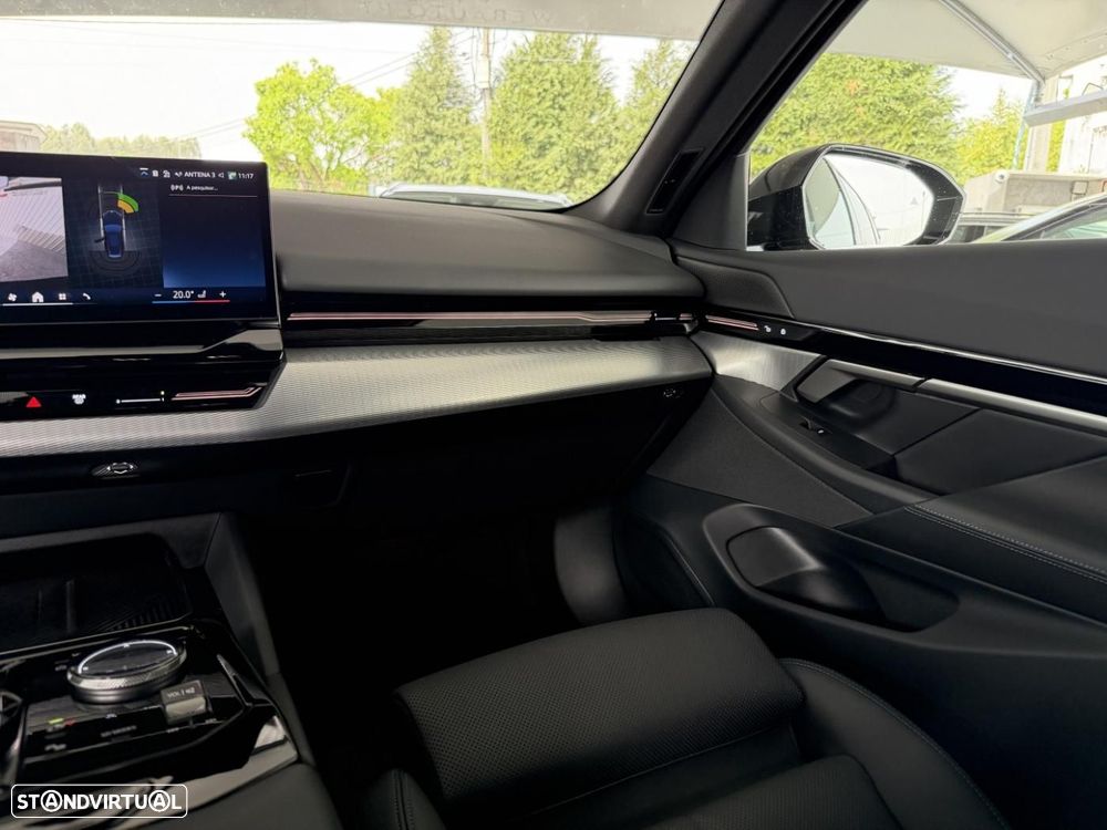 BMW 530 e Pack Desportivo M - 41