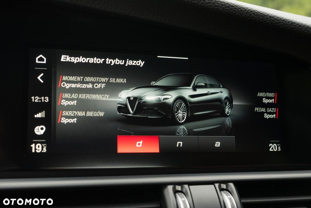 Alfa Romeo Giulia - 19