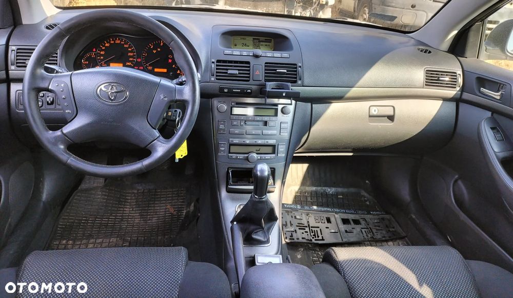 TOYOTA AVENSIS T25 KOMBI  KOD 1C0 KLAPA TYŁ TYLNA ZDERZAK KIEROWNICA AIRBAG KLAPA ZDERZAK MASKA DRZWI BŁOTNIK SZYBA LUSTERKO LAMPA LICZNIK SILNIK SKRZYNIA CAŁY NA CZĘŚCI - 5